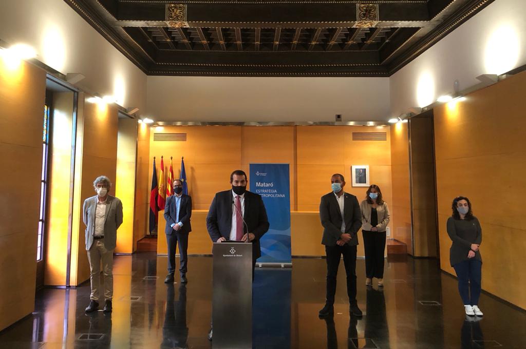 Els portaveus dels grups municipals de l'Ajuntament de Mataró, que ha de fer front a les despeses generades per la Covid