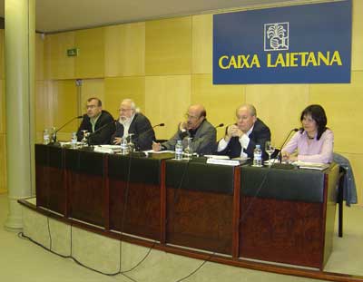 Patuel, segon per l'esquerra, i Edwards, segon per la dreta, durant la xerrada.