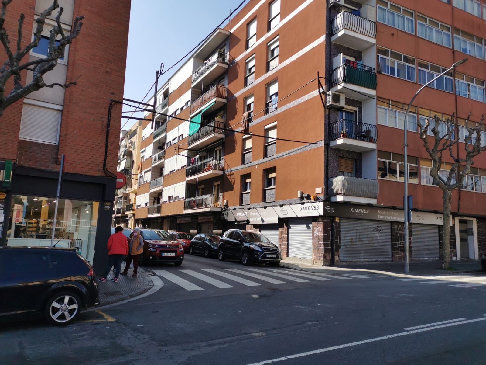 El carrer Mare de Déu de la Cisa al barri de Cerdanyola, on s'ha produït la baralla. Foto: R. G. 