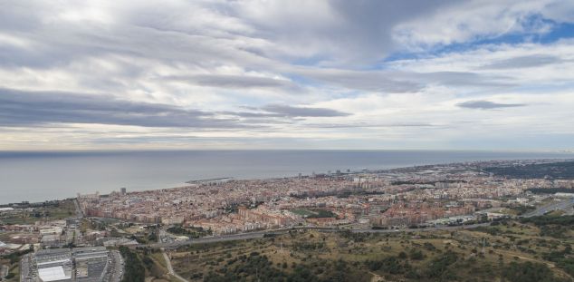 Panoràmica de Mataró, on cal actuar contra la contaminació de l'aire. Foto: R. Gallofré Panoràmica de Mataró, on cal actuar contra la contaminació de l'aire. Foto: R. Gallofré