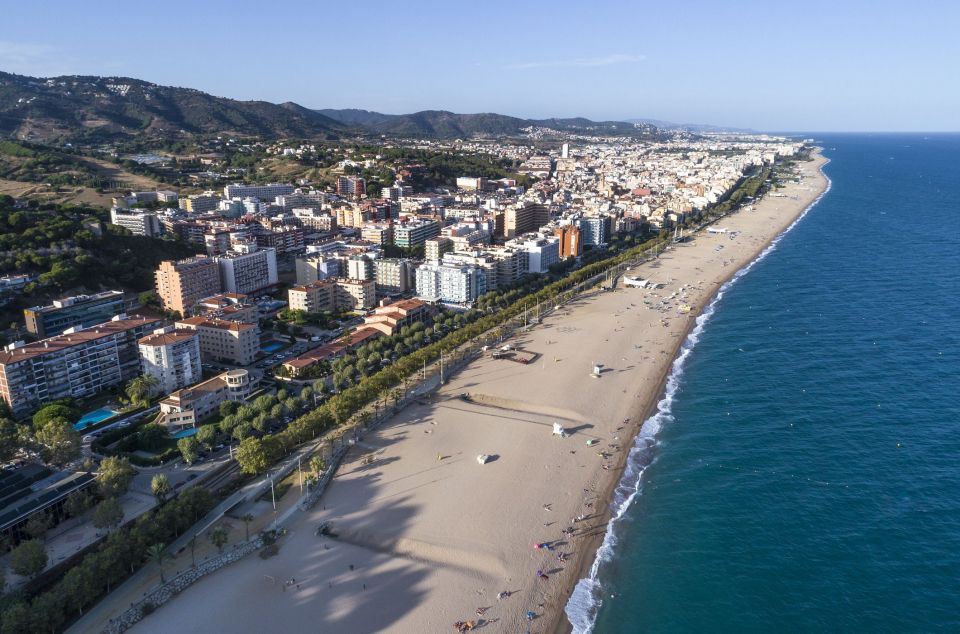 Vista aèria de Calella, municipi costaner del Maresme Vista aèria de Calella, municipi costaner del Maresme