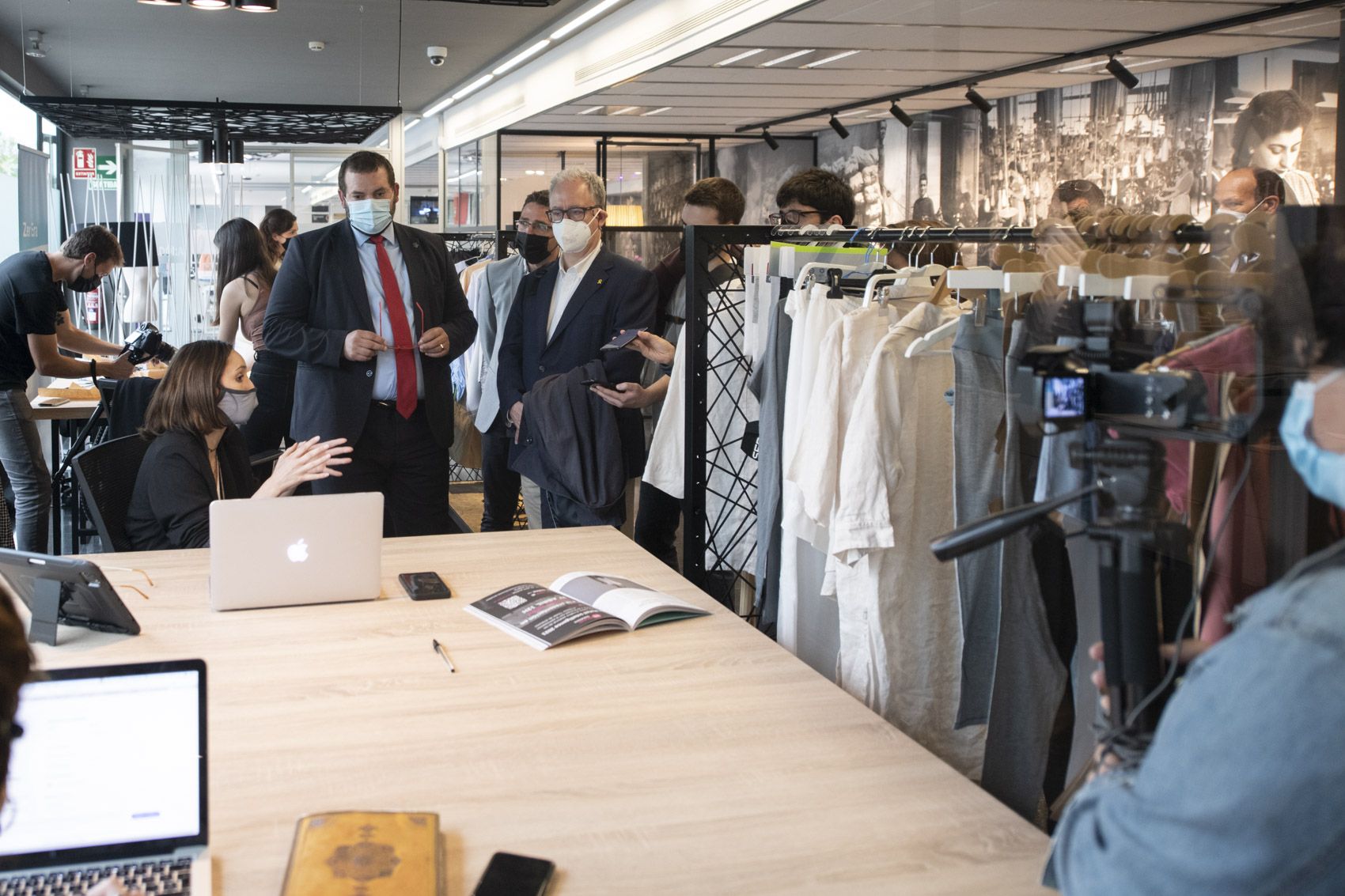 Inauguración de la Incubadora y el FabLAB Reimagine Textile textil empresa Tecnocampus. Foto: R.Gallofré