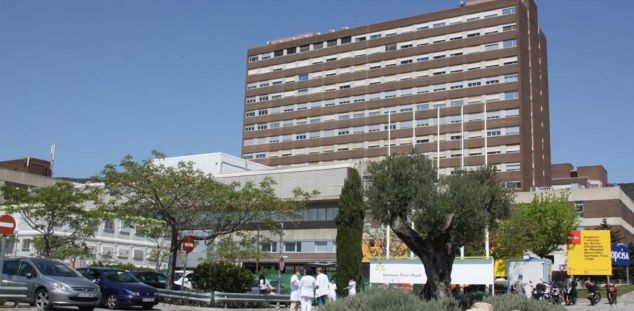 Ingressat a la UCI un mosso apallissat fora d'una discoteca Ingressat a la UCI un mosso apallissat fora d'una discoteca