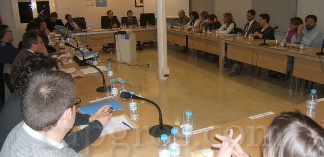 Un instante de la reunión al Consejo Comarcal