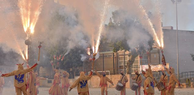 Els Diables de Mataró, cremant. Foto: Quim Vives Els Diables de Mataró, cremant. Foto: Quim Vives