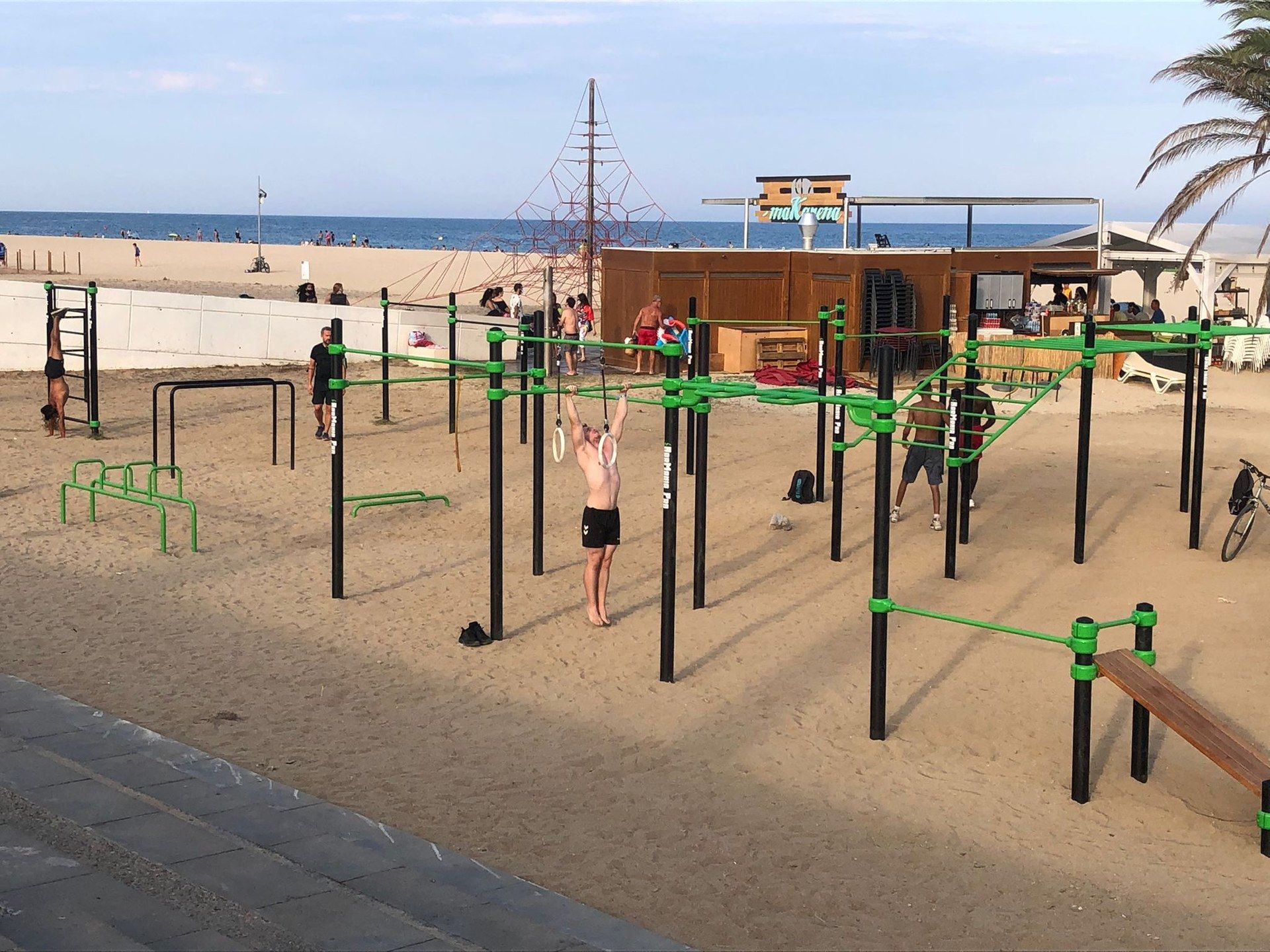 Completado el parque de ejercicio físico de la playa del Varadero
