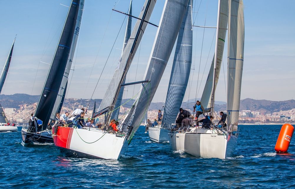 L'edició inaugural de la regata al CN El Balís