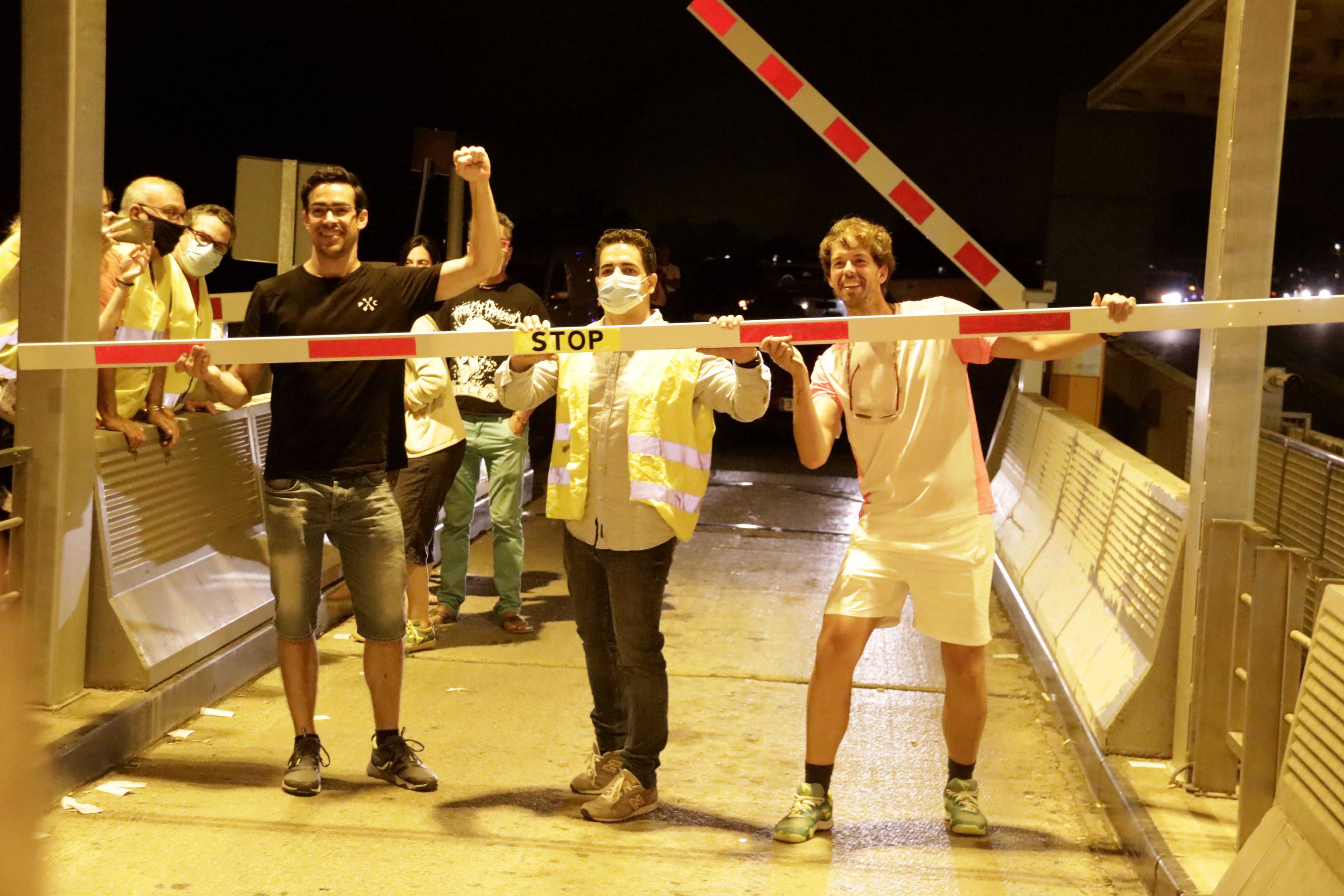 El Maresme brinda per la fi del peatge després de 52 anys Abertis reclama 460 milions la liquidació dels peatges