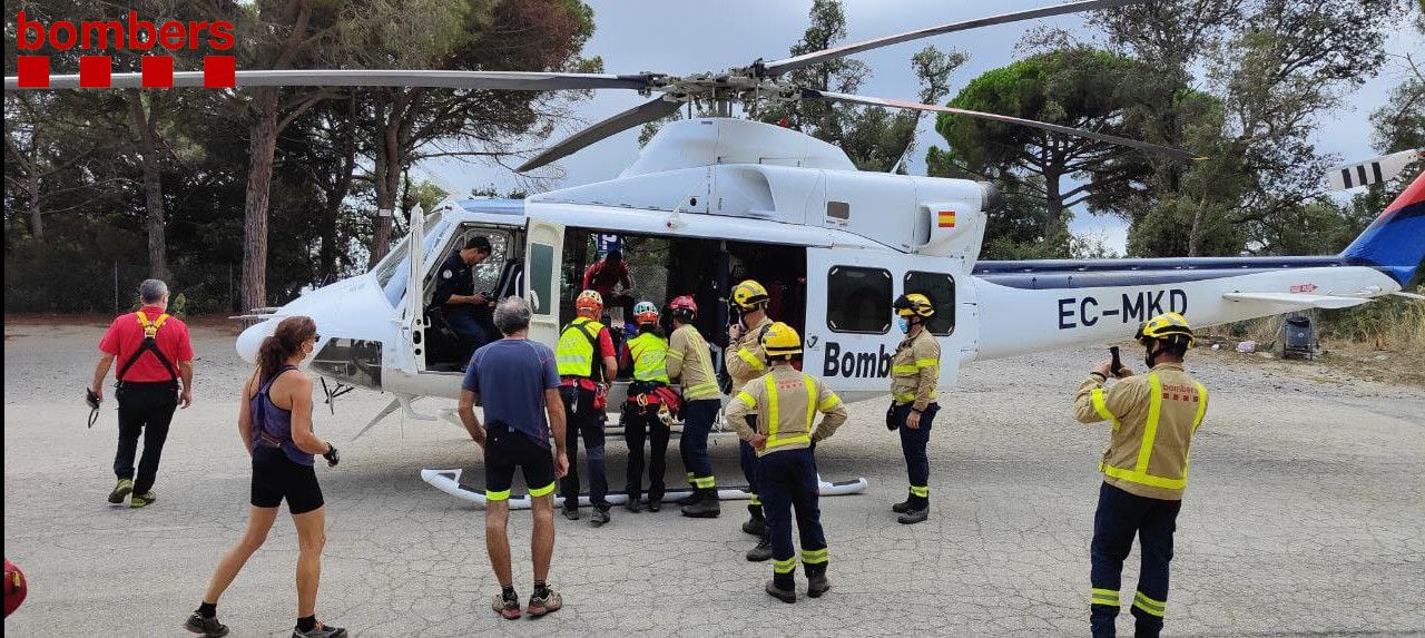 El helicóptero que ha evacuado la ciclista a Collsacreu. Foto: Bomberos