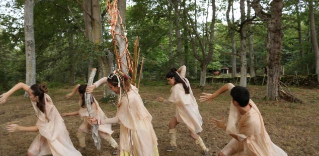 La creació de l'Aula, al bosc basc. La creació de l'Aula, al bosc basc.