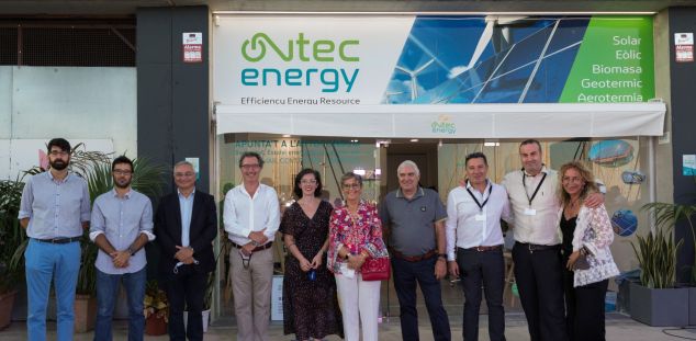donació xec solidari ontec energy Fundació el Maresme 12 donació xec solidari ontec energy Fundació el Maresme 12