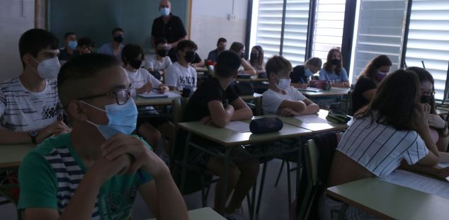 Novetats als instituts amb la nova llei Novetats als instituts amb la nova llei
