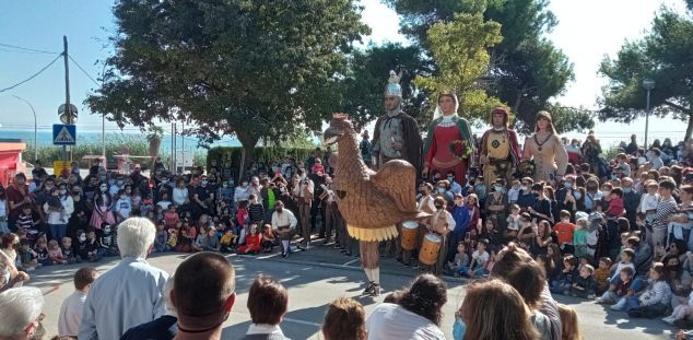 L'Àliga també és fidel a Sant Simó. Foto: Martí C L'Àliga també és fidel a Sant Simó. Foto: Martí C