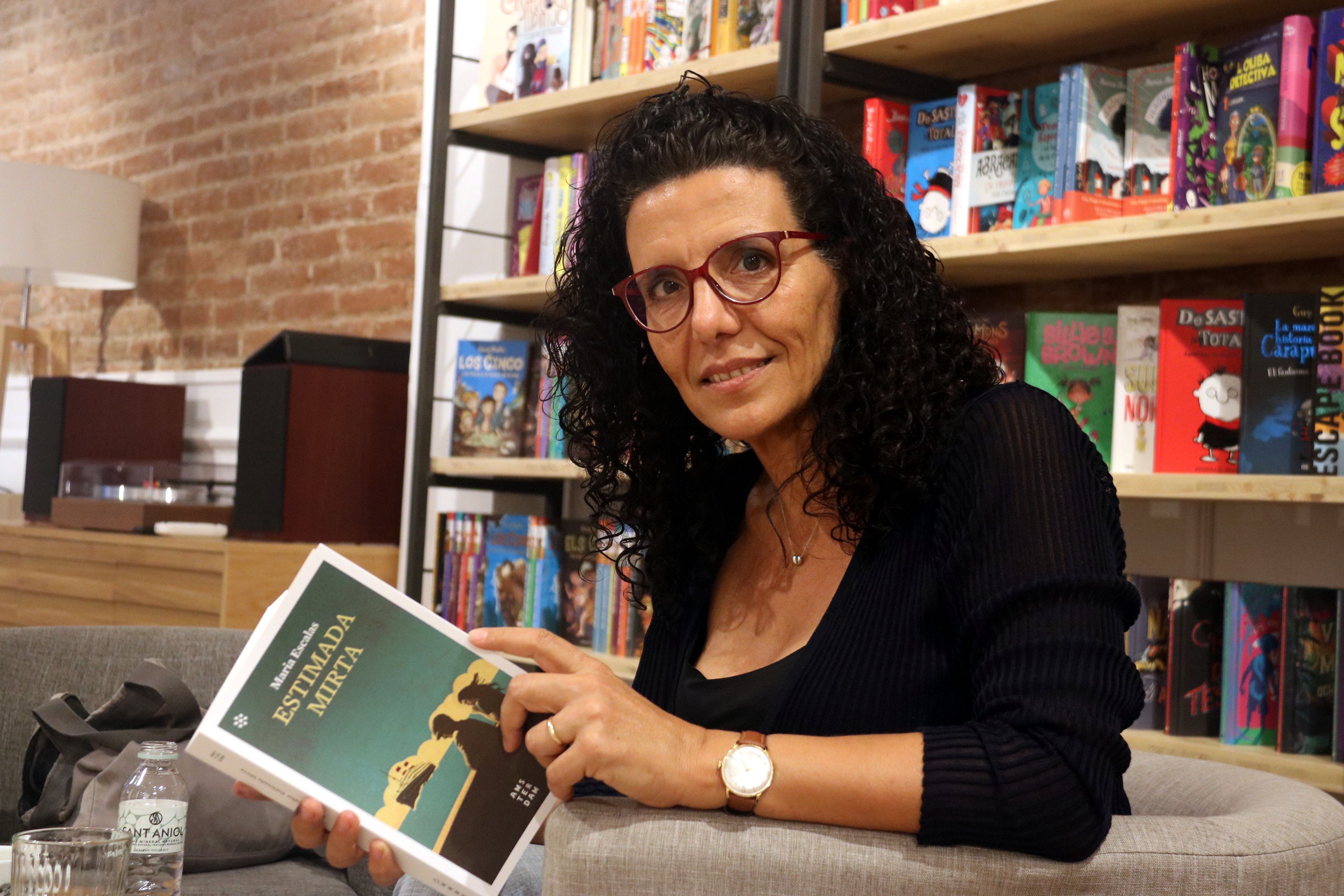 Maria Escalas publica ‘Estimada Mirta’, la seva cinquena...