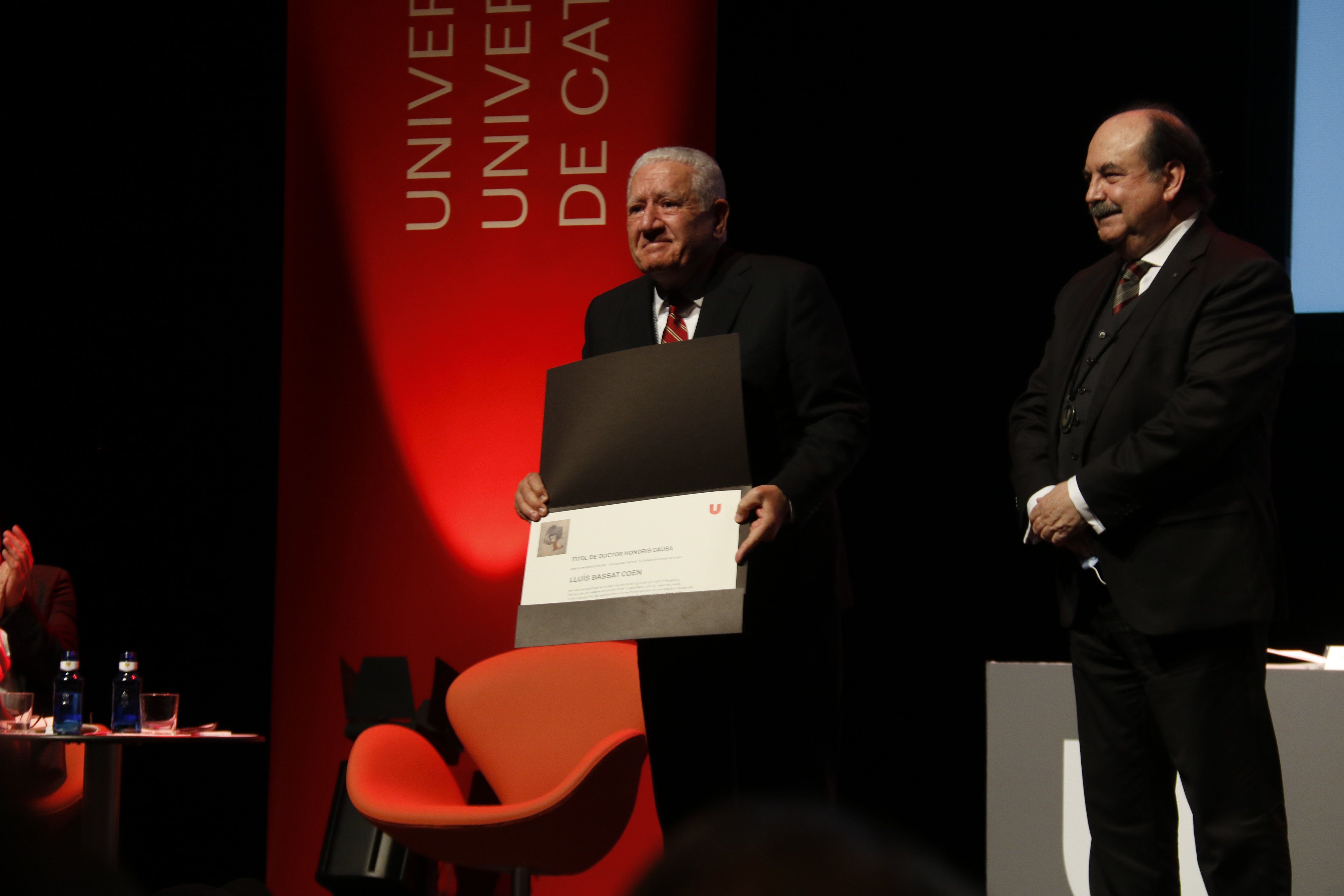 La UVic inviste Luciera Bassat doctor 'honoris causa'