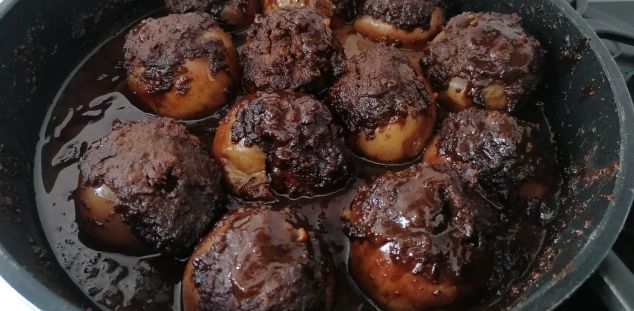 Les pomes de relleno de Sant Martí. Foto: Salvador Roig