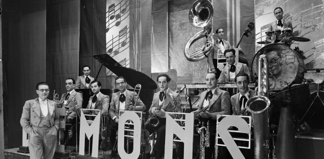 Una orquestra dels anys 30, captada per Casas i Galobardes