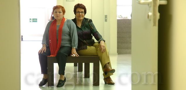 M. Carmen Garcia Iglesias, vicepresidenta, i Rosa M. Serra Vives, tresorera, de lAssociació de Fibromiàlgia i Fatiga Crònica de Mataró M. Carmen Garcia Iglesias, vicepresidenta, i Rosa M. Serra Vives, tresorera, de lAssociació de Fibromiàlgia i Fatiga Crònica de Mataró