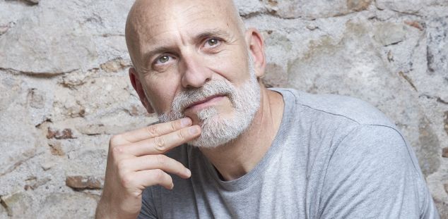 L'escriptor Alejandro Palomas va denunciar abusos sexuals d'un germà de La Salle de Premià de Mar L'escriptor Alejandro Palomas va denunciar abusos sexuals d'un germà de La Salle de Premià de Mar