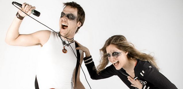Comedia Fashion. Feeling. Music