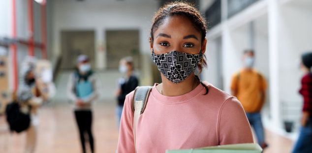 La mascareta en interiors es mantindrà a la llarga com a recomanació La mascareta en interiors es mantindrà a la llarga com a recomanació