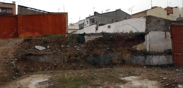 Solar poc segur al carrer Alarcón