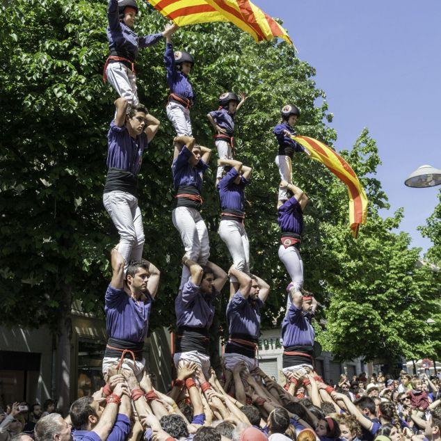 Els castells de Sant Jordi tornen al migdia, com el 2017 Els castells de Sant Jordi tornen al migdia, com el 2017