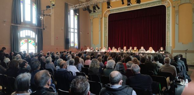 La Sala Albeñiz ha acollit el Ple especial La Sala Albeñiz ha acollit el Ple especial