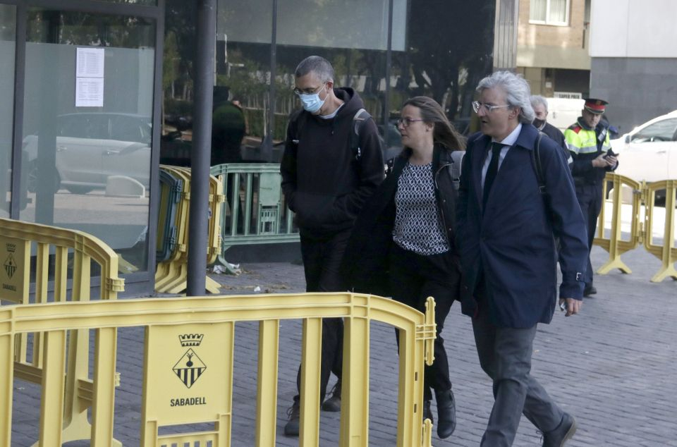 Xavier Jiménez, investigat pel crim d'Helena Jubany, entrant als jutjats amb els seus advocats. Foto: ACN Xavier Jiménez, investigat pel crim d'Helena Jubany, entrant als jutjats amb els seus advocats. Foto: ACN