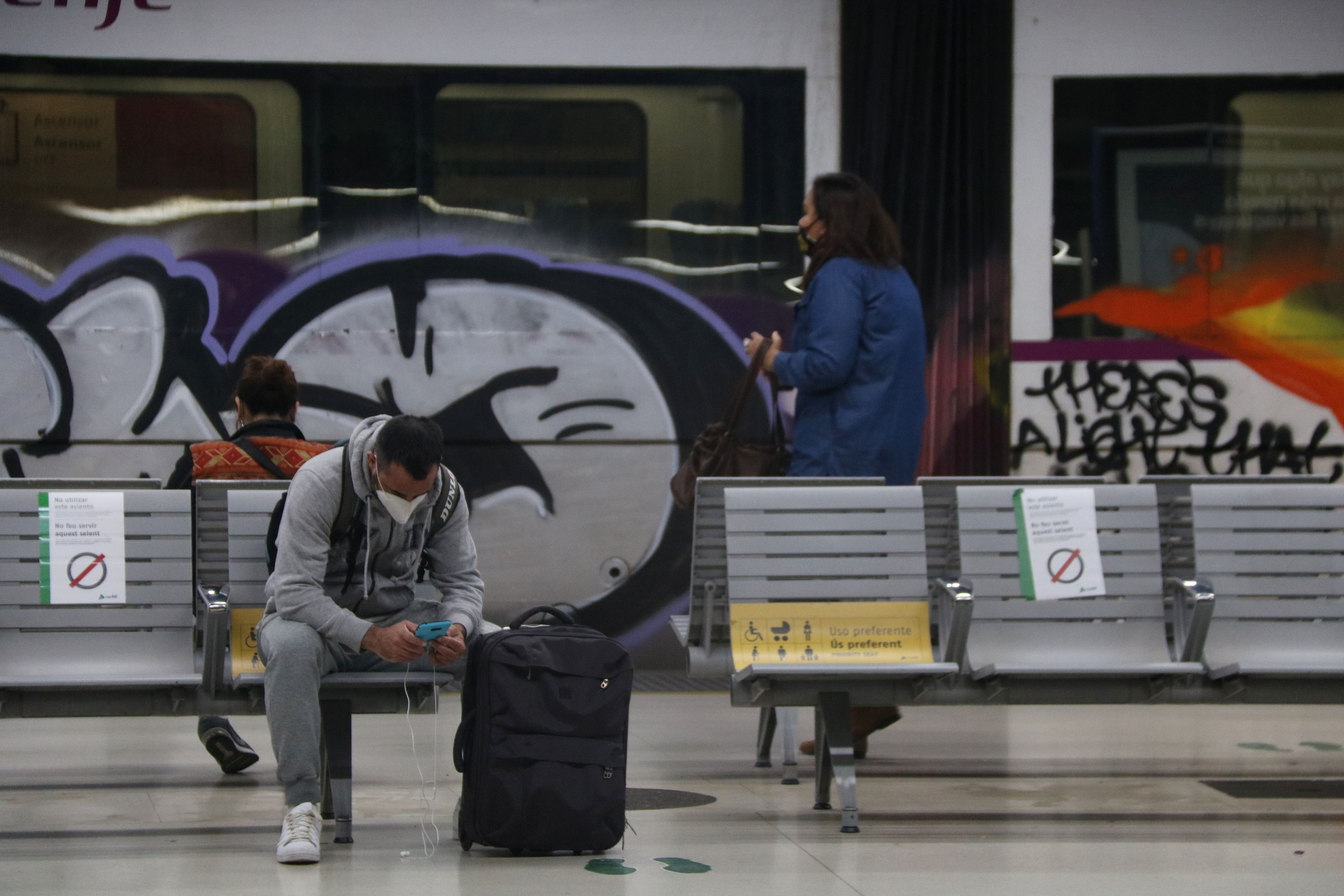 385268S’endarrereix l’últim tren i s’avança el primer Bus Nit del Maresme3