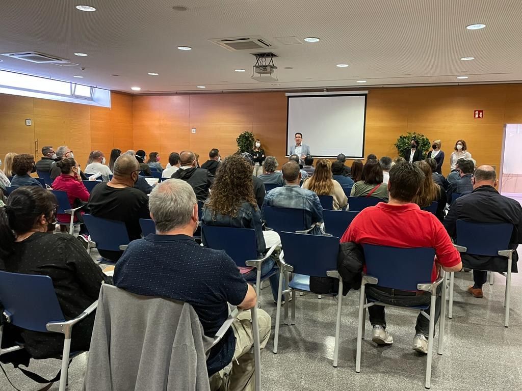 Rebuda a les 61 persones contractades. Foto: Ajuntament