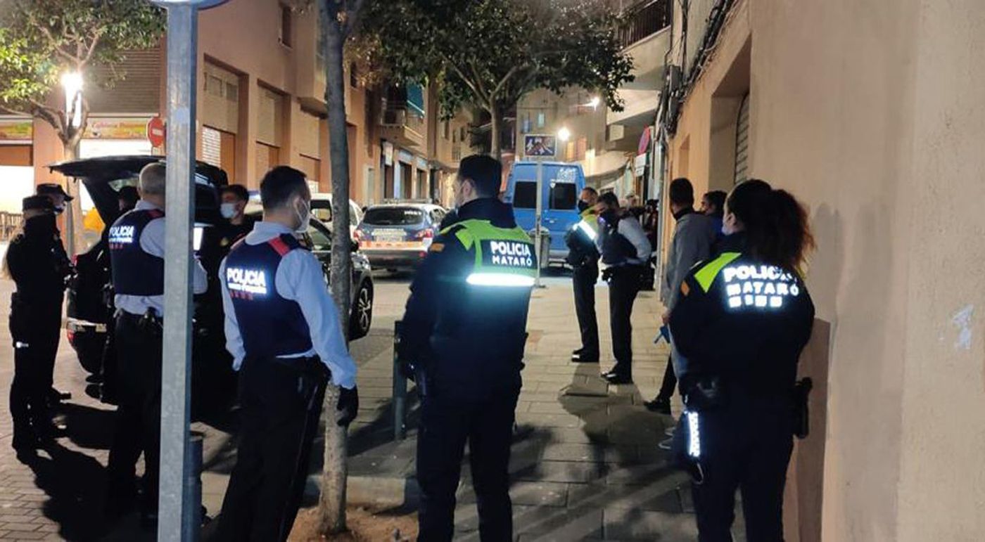 Imatge d'arxiu d'un dispositiu policial a Rocafonda Foto: Policia Local