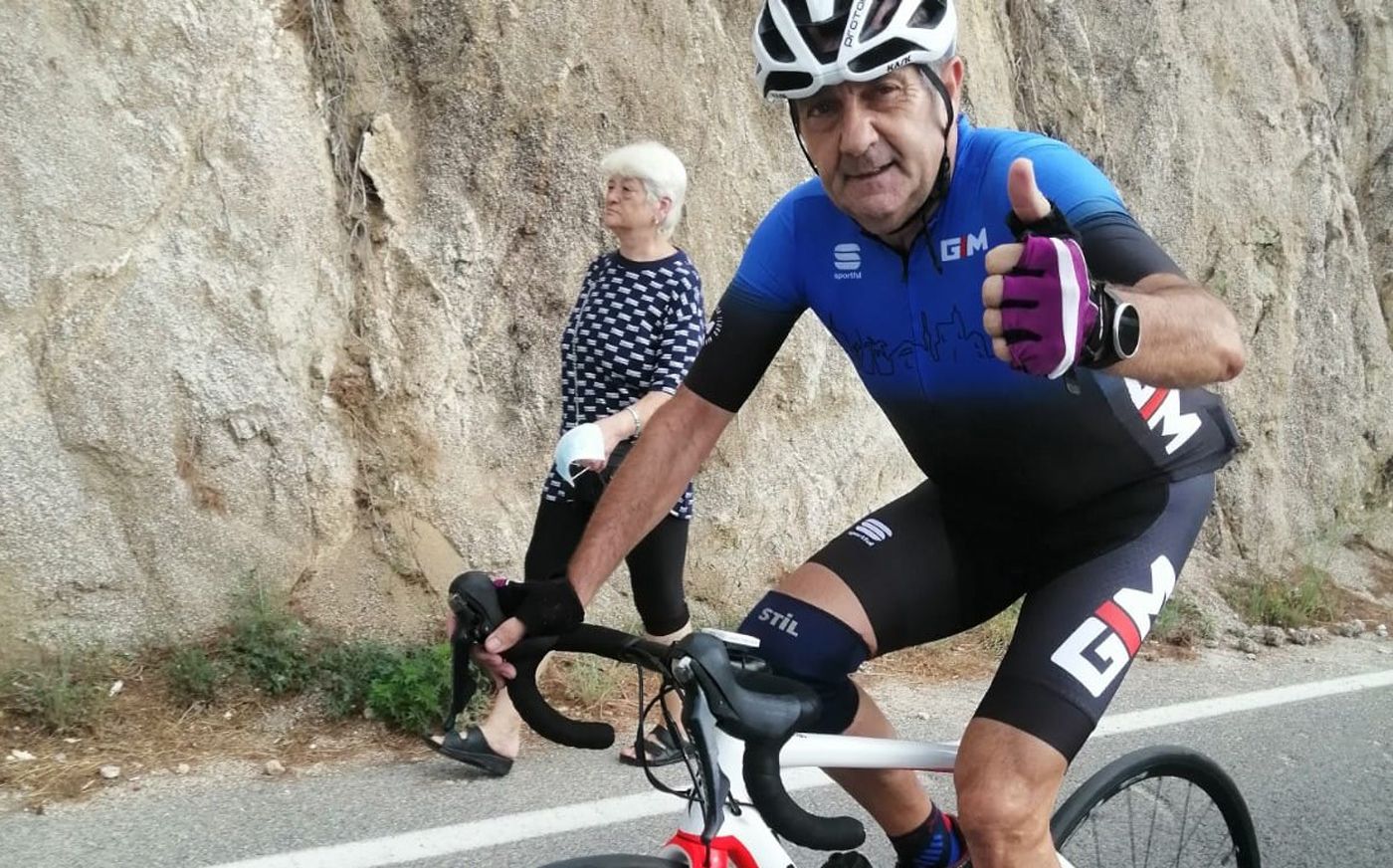 Francesc Salazar en bicicleta, la seva gran passió