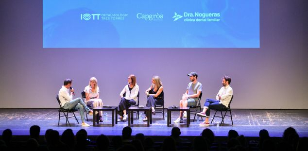 'Nunca dejes de moverte' emociona un Teatre Monumental ple. Foto: R.Gallofré 'Nunca dejes de moverte' emociona un Teatre Monumental ple. Foto: R.Gallofré