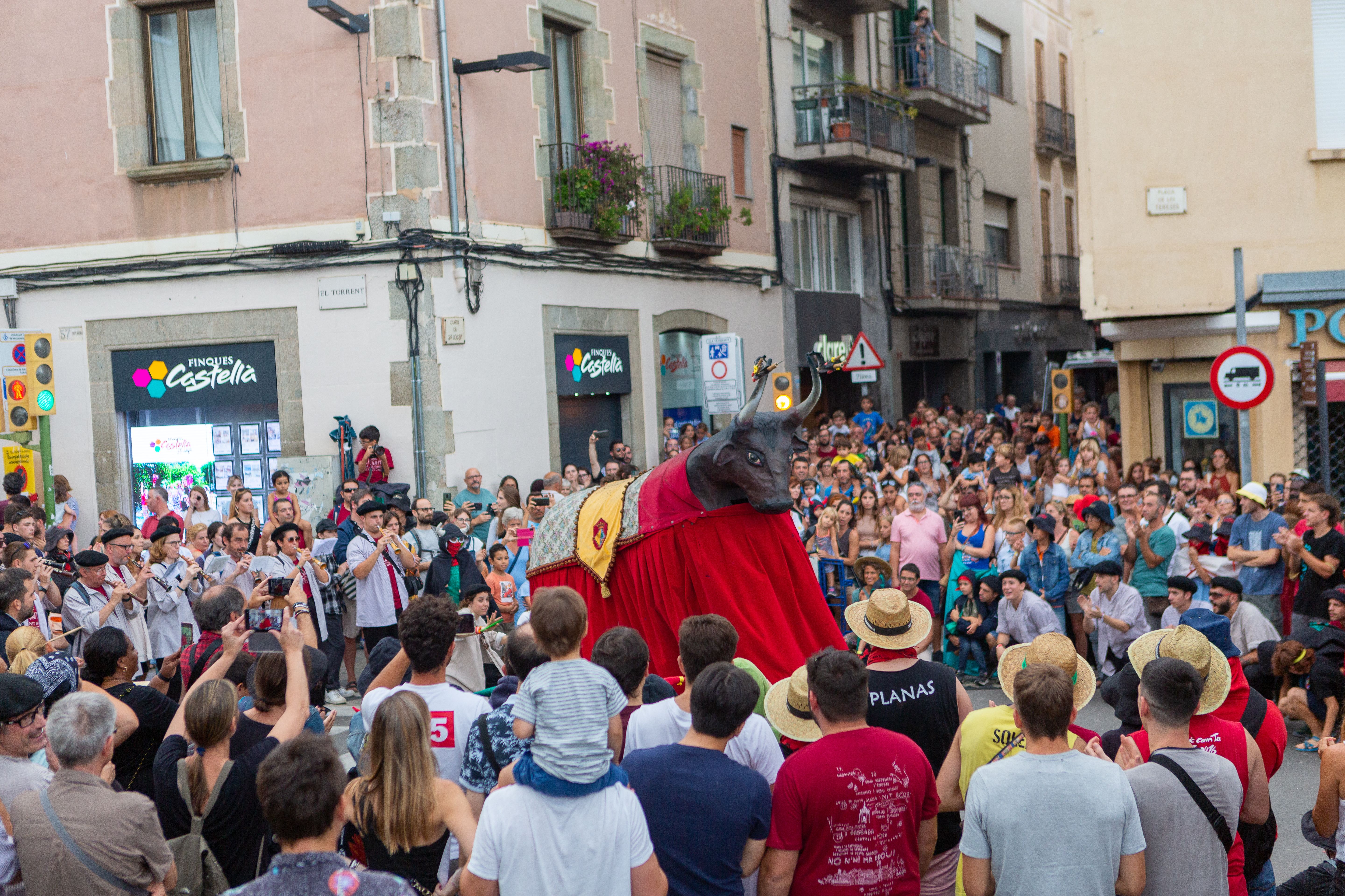 La Passada, un dels actes de Les Santes que comporta més afectacions. Foto: M. Noè