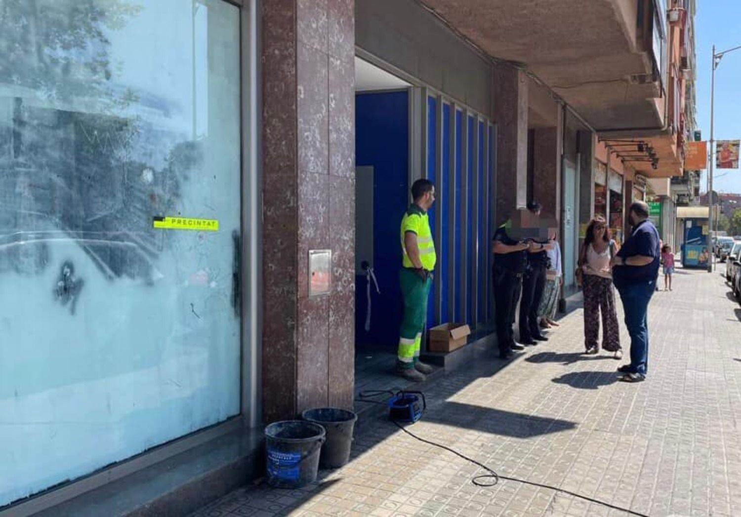 L'oficina bancària, desnonada i tapiada. Foto: Policia Local