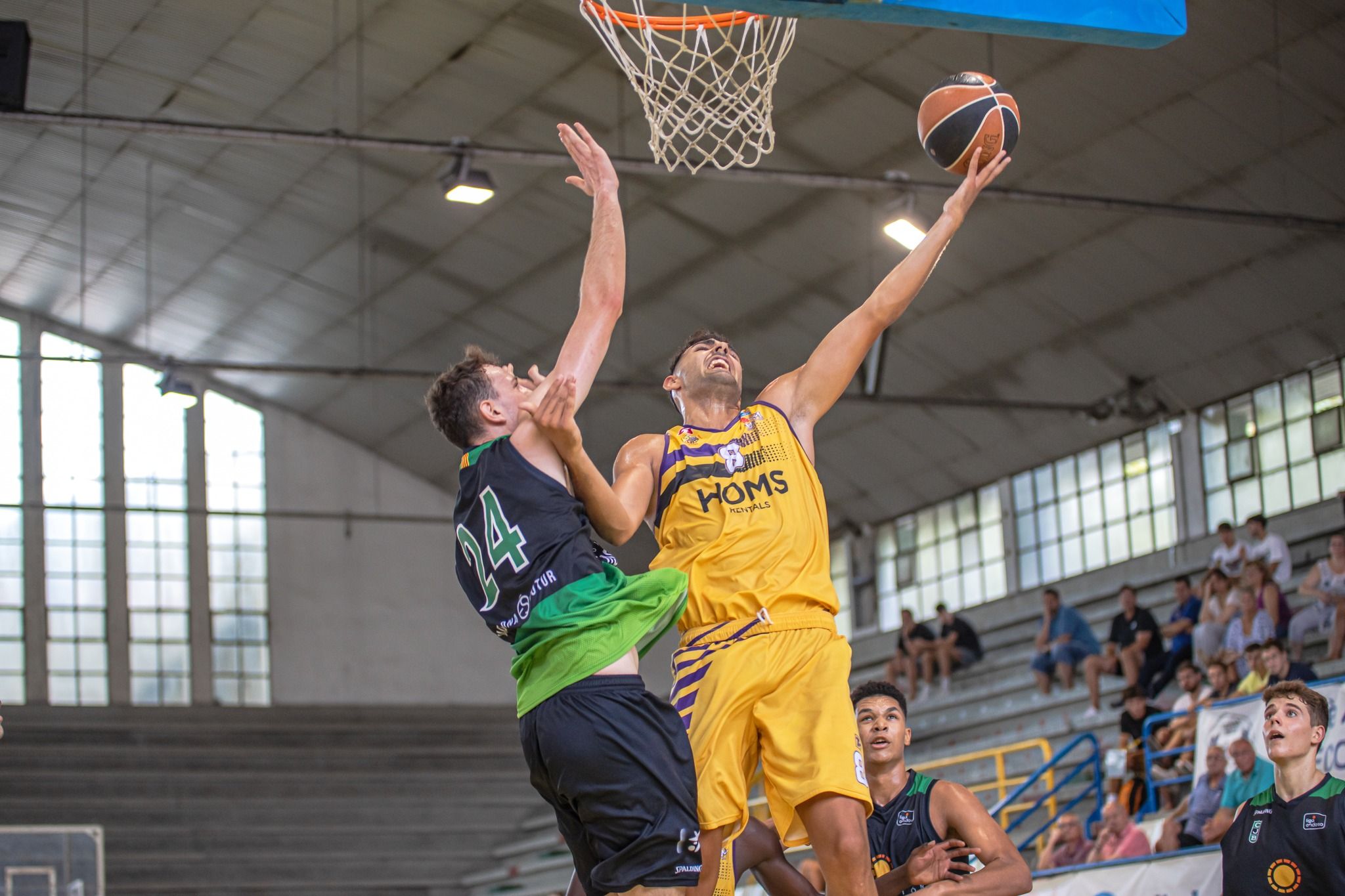La UE Mataró guanya a la Penya. FOTO Joan Ventura