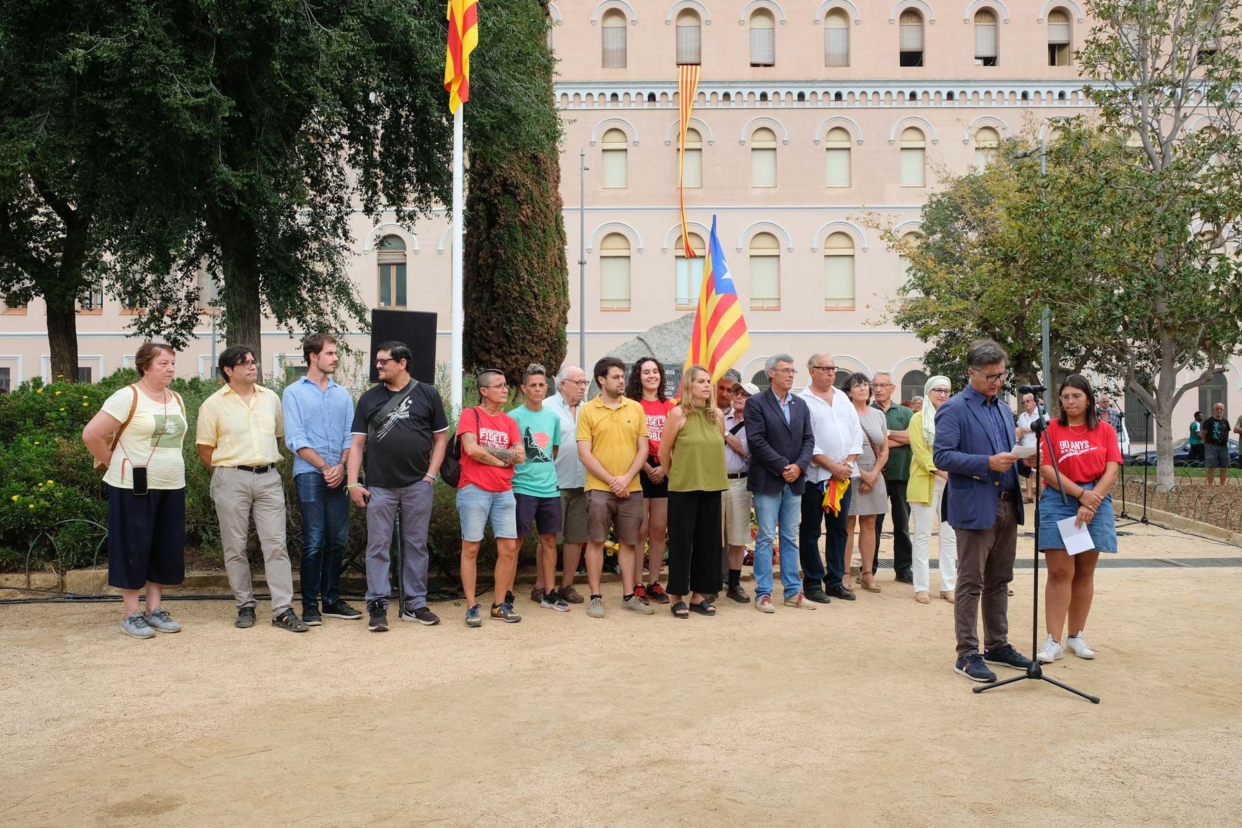 Ofrena floral per l'Onze de Setembre, diada. Foto: Carme Francés