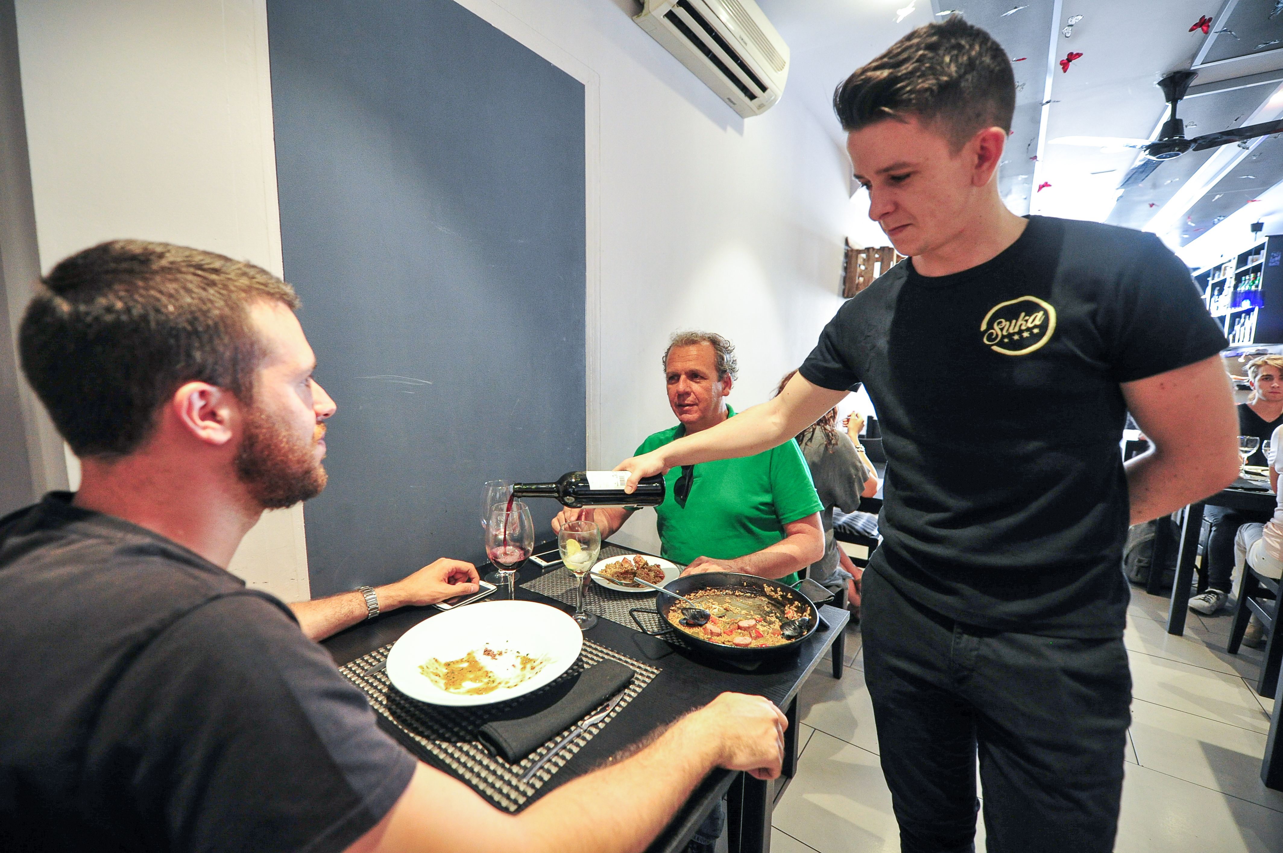 Un dels serveis a Suka. Foto: R. G.