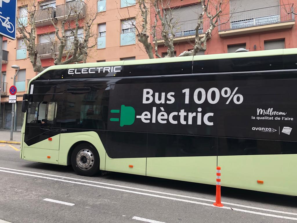 Mataró Bus ha fet proves amb un vehicle 100% elèctric i ja compta amb el 50% de la flota híbrida Mataró Bus ha fet proves amb un vehicle 100% elèctric i ja compta amb el 50% de la flota híbrida