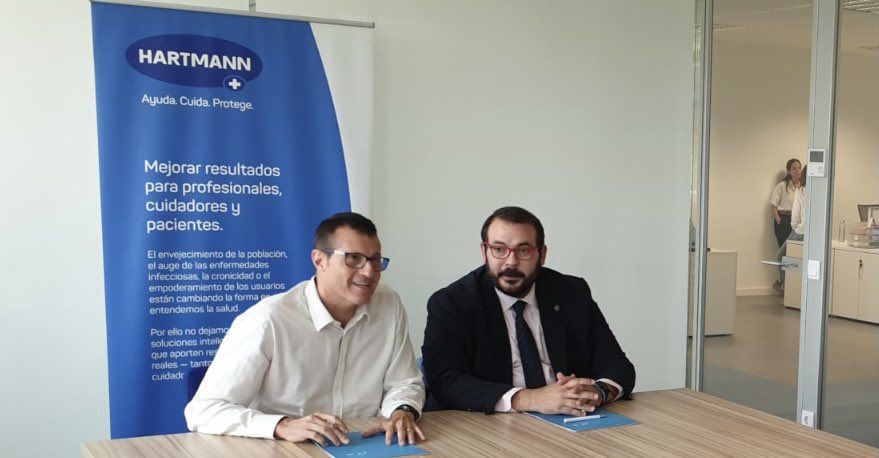El director de Hartmann i l'alcalde de Mataró, que presideix el TecnoCampus