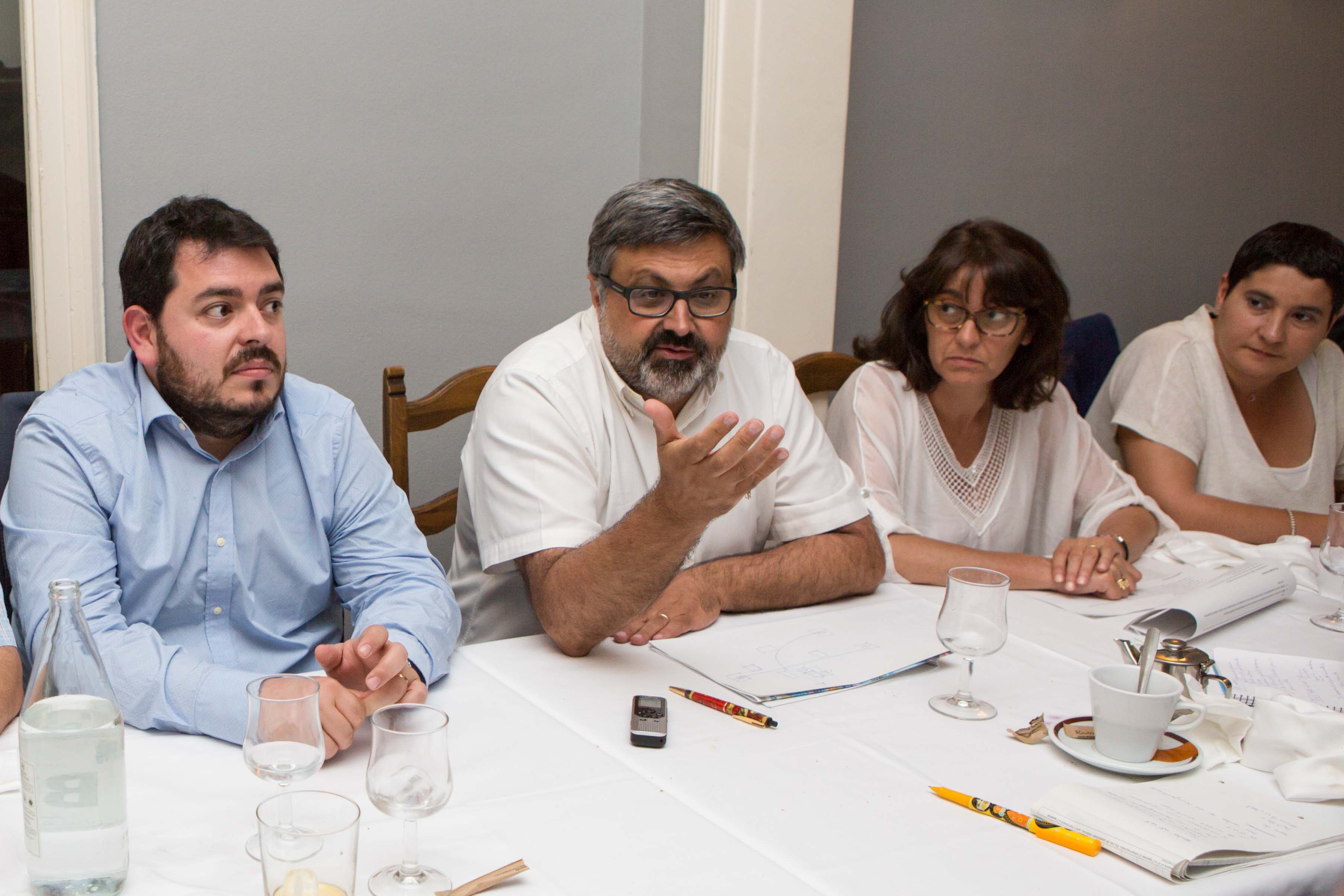 Imatge de la trobada amb els mitjans de comunicació. Foto: CiU