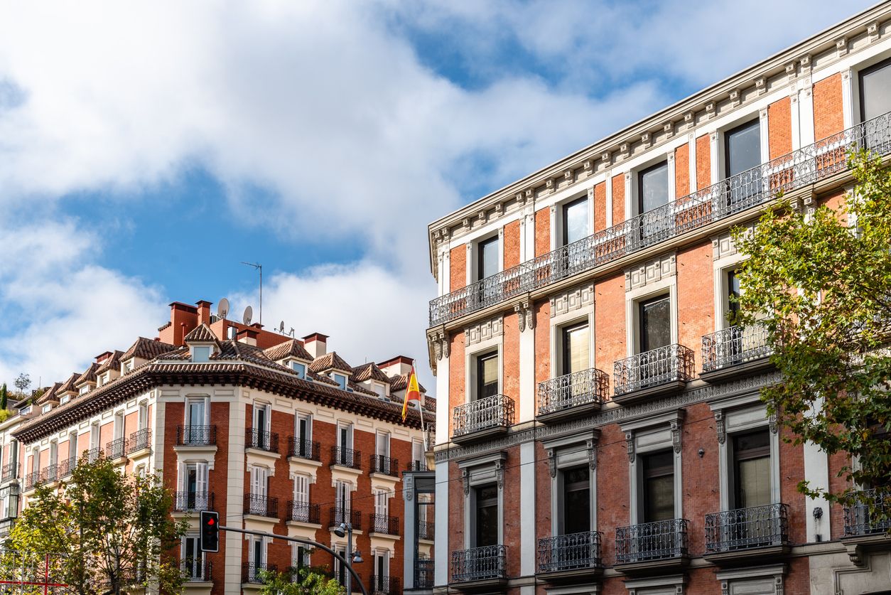 Assegurar un edifici.