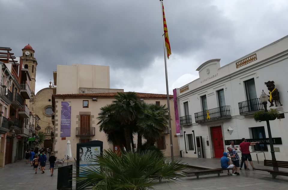 L'Ajuntament de Calella L'Ajuntament de Calella