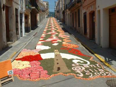 Imatge d'un carrer d'Argentona engalanat, l'any passat. Imatge d'un carrer d'Argentona engalanat, l'any passat.