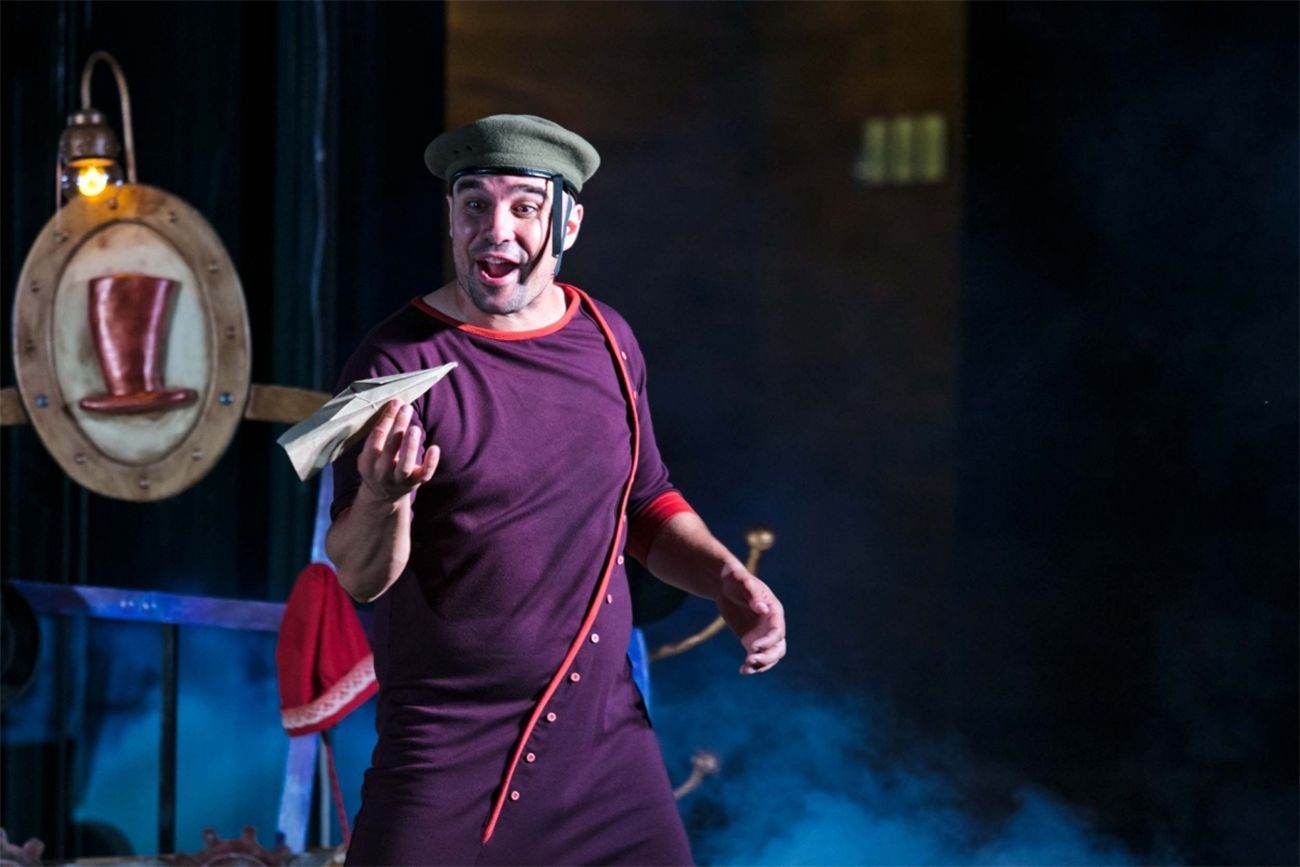'Hats', un dels muntatges del cap de setmana familiar