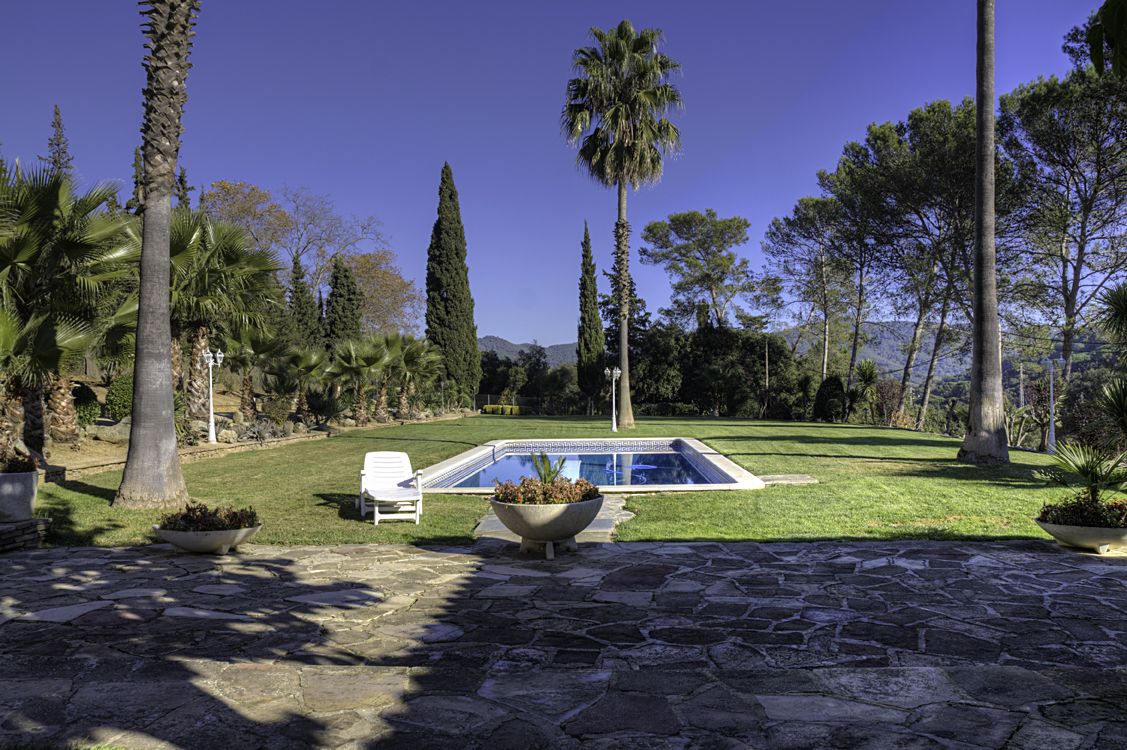 piscina jardin