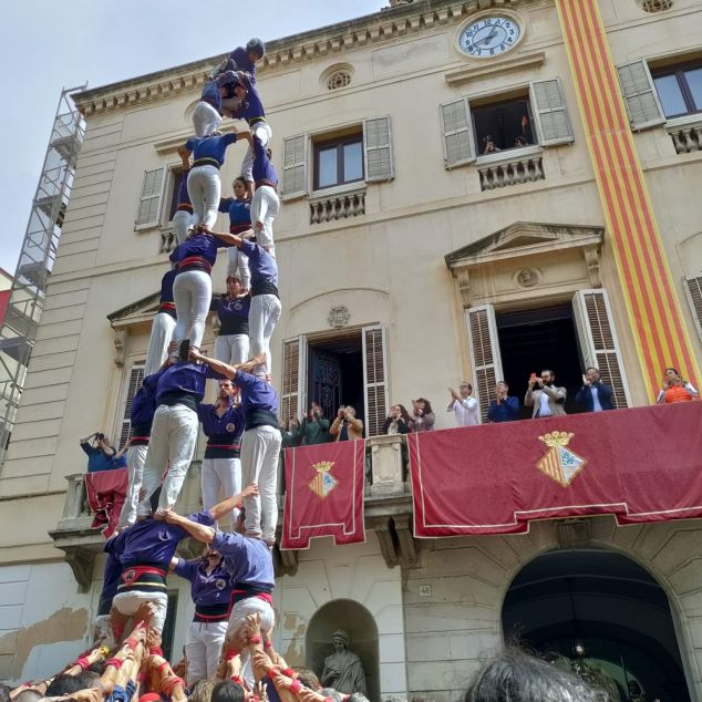 El 4 de 8 dels Capgrossos per Sant Jordi. Foto: Eva Casanova El 4 de 8 dels Capgrossos per Sant Jordi. Foto: Eva Casanova