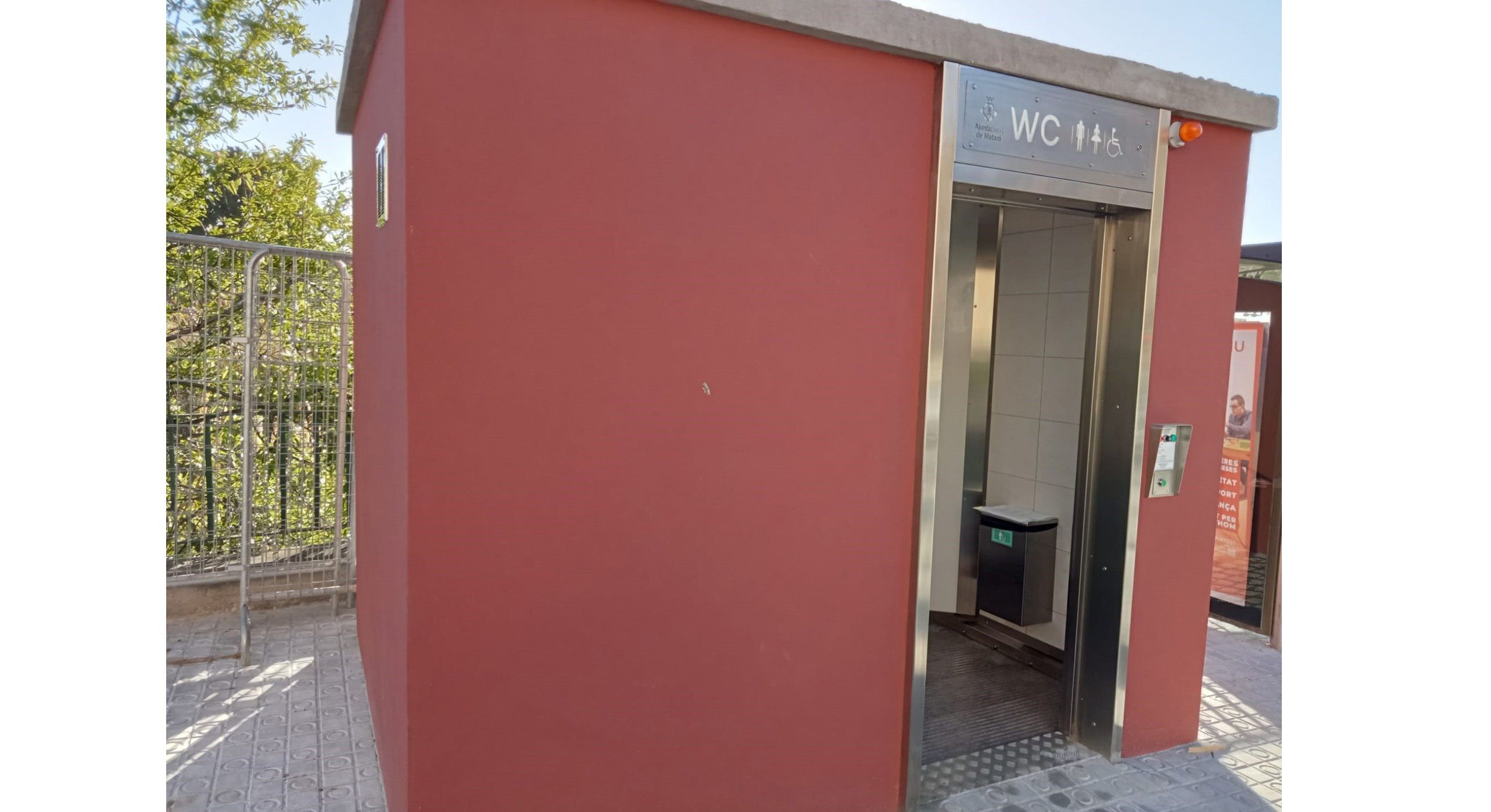 nous lavabos públics a mataró