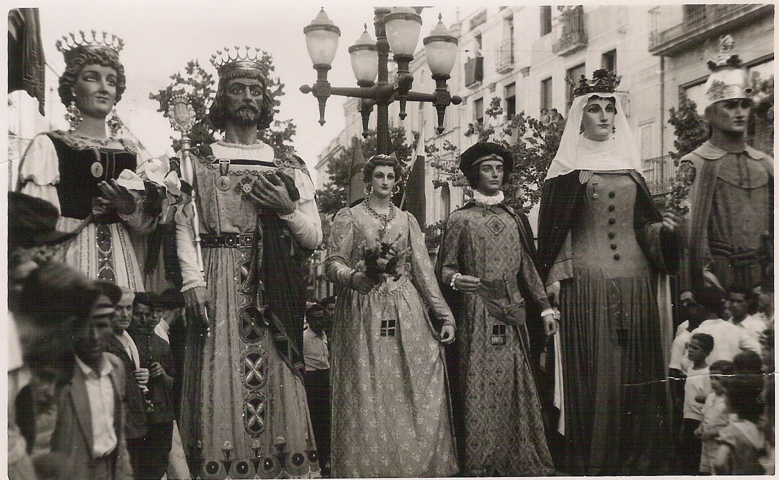 El estreno de Maneló, en 50.